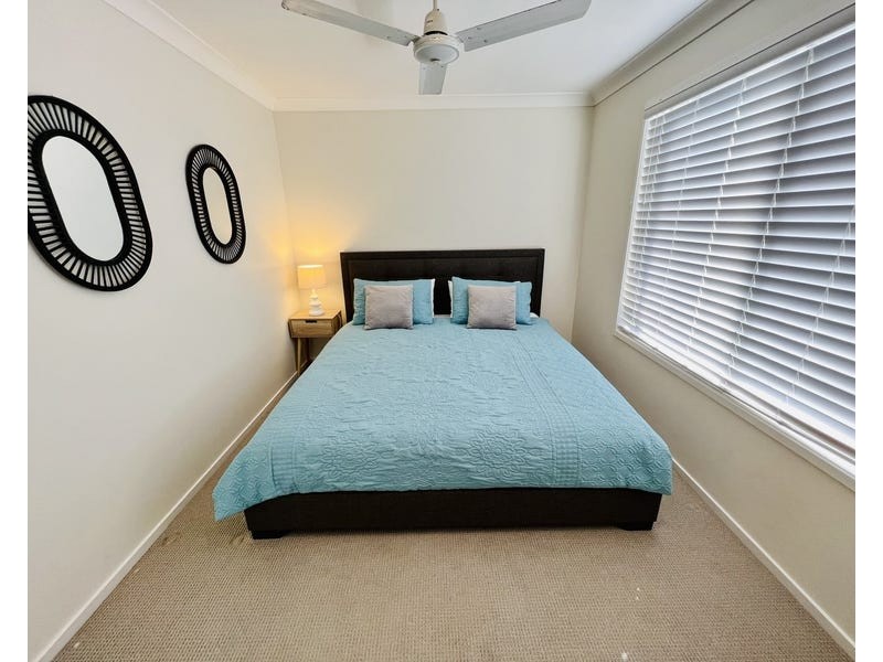 41 Clovelly Place, Sandstone Point QLD 4511