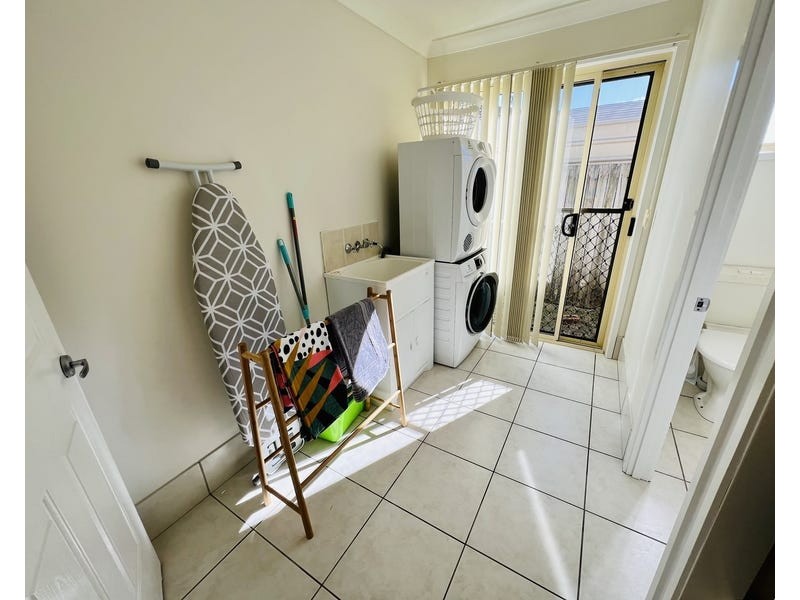 41 Clovelly Place, Sandstone Point QLD 4511