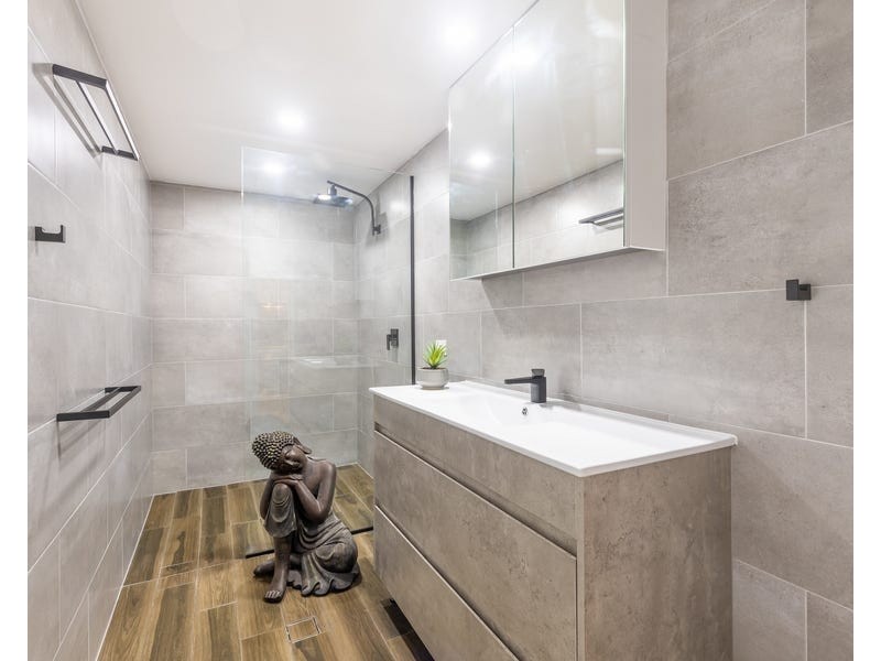 6H/510 Marine Parade, Biggera Waters QLD 4216