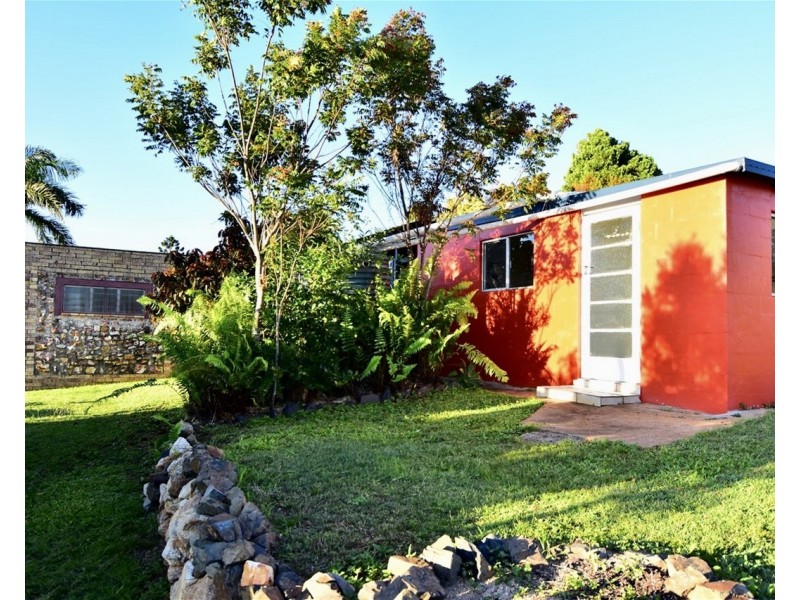 2 DELANEY COURT, Childers QLD 4660