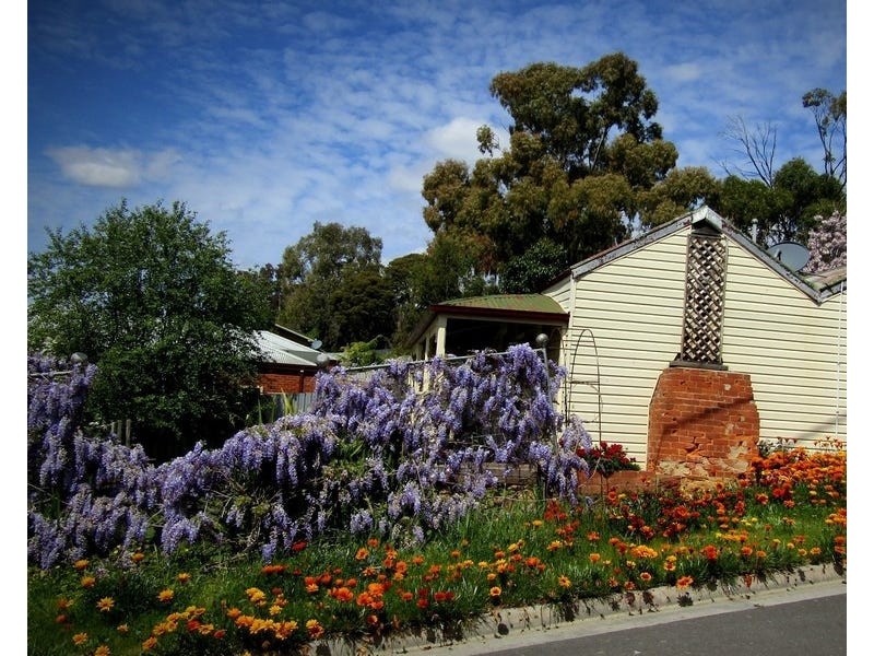 7 Thomas Street, Ironbark VIC 3550