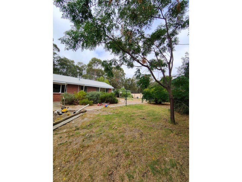 60 Tottenham St, Chidlow WA 6556