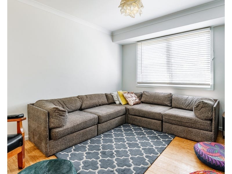 19 Pinemount Crescent, Oxenford QLD 4210