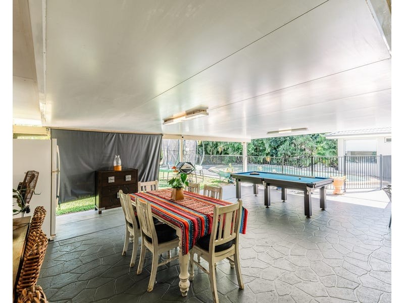 19 Pinemount Crescent, Oxenford QLD 4210