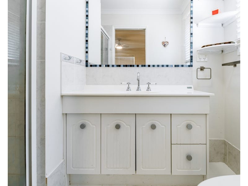 19 Pinemount Crescent, Oxenford QLD 4210