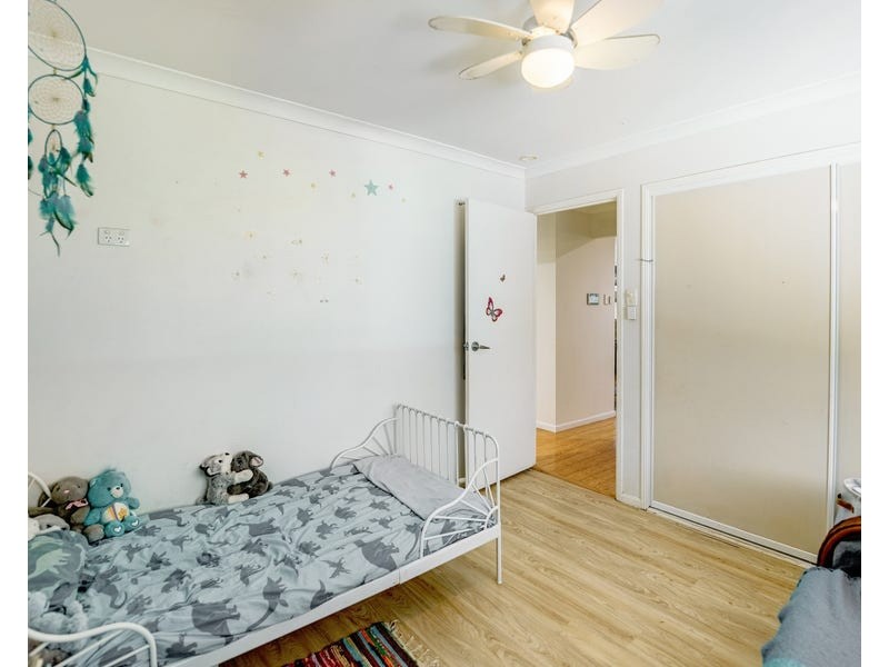 19 Pinemount Crescent, Oxenford QLD 4210