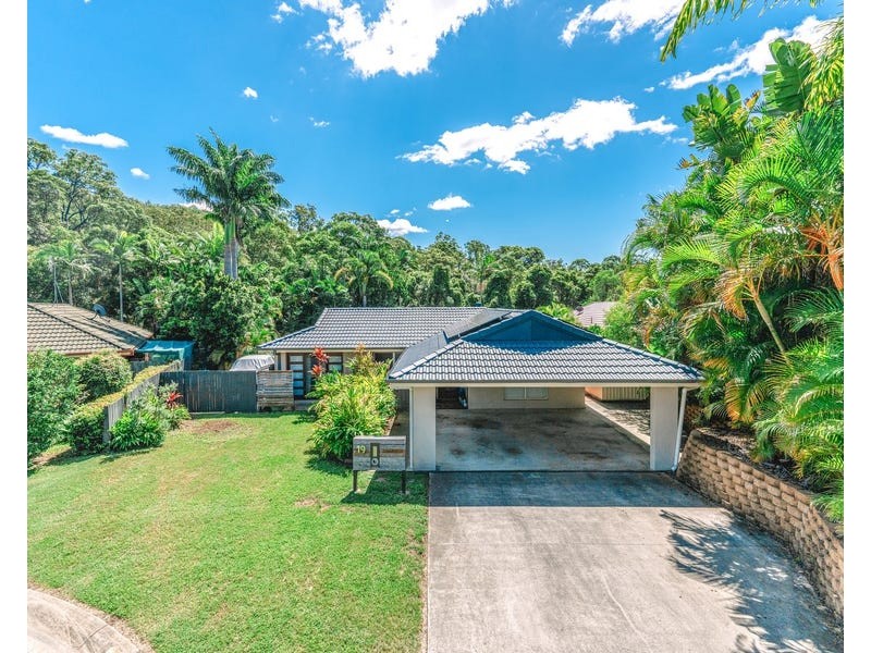 19 Pinemount Crescent, Oxenford QLD 4210