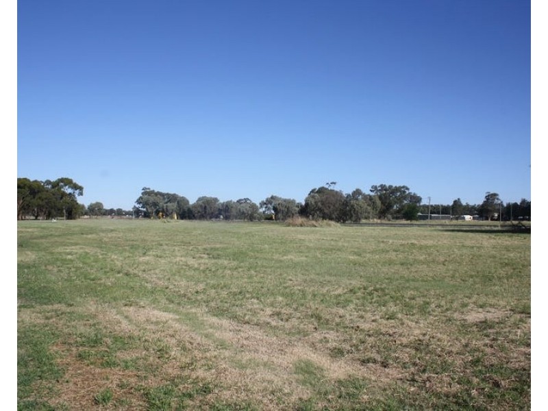 2 Brookong Street, Lockhart NSW 2656