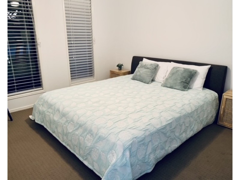 20 Rushcutters Court, Sandstone Point QLD 4511