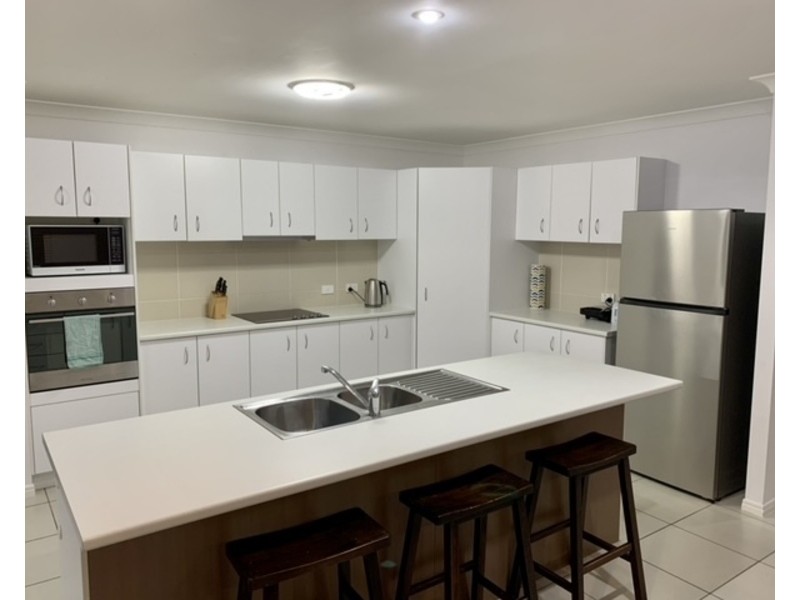 20 Rushcutters Court, Sandstone Point QLD 4511