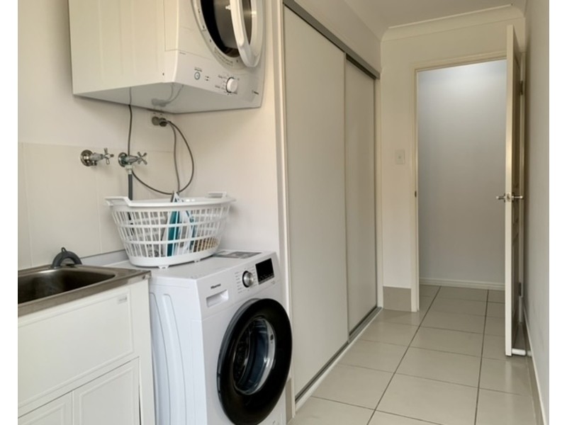 20 Rushcutters Court, Sandstone Point QLD 4511