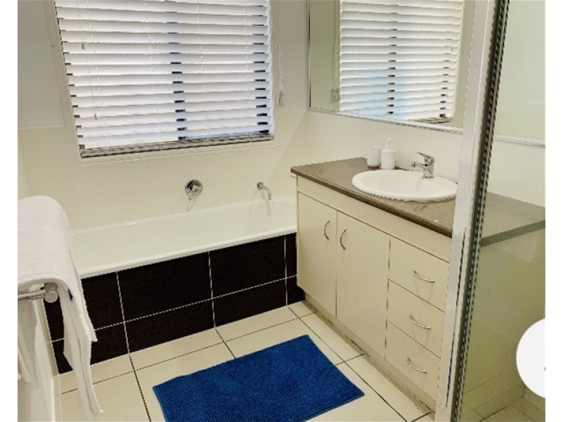 20 Rushcutters Court, Sandstone Point QLD 4511