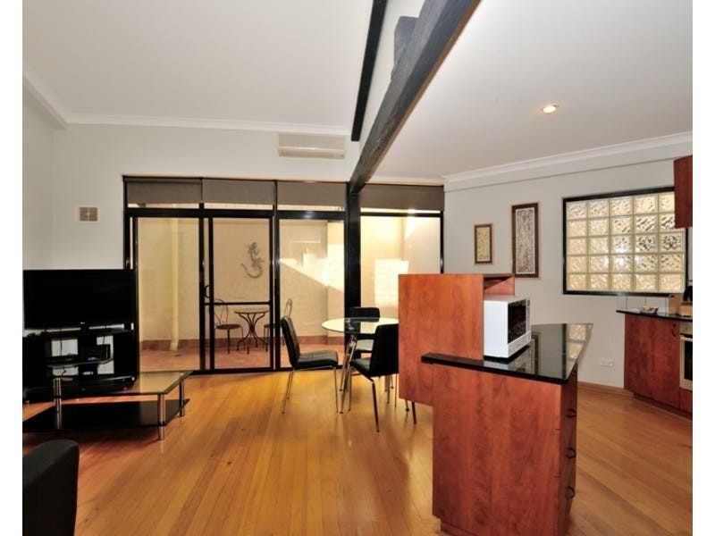 16/56 Pakenham St, Fremantle WA 6160