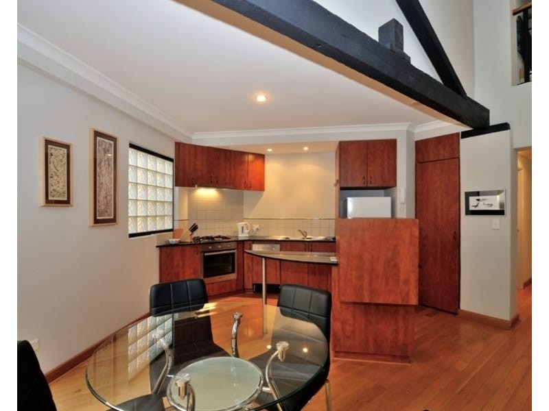 16/56 Pakenham St, Fremantle WA 6160