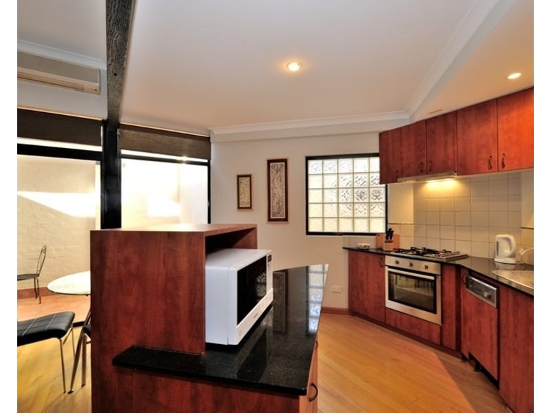 16/56 Pakenham St, Fremantle WA 6160