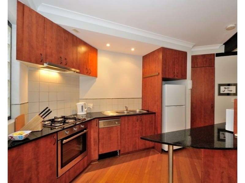 16/56 Pakenham St, Fremantle WA 6160