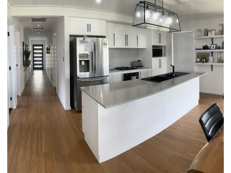 6 Yarra Place, Dubbo NSW 2830