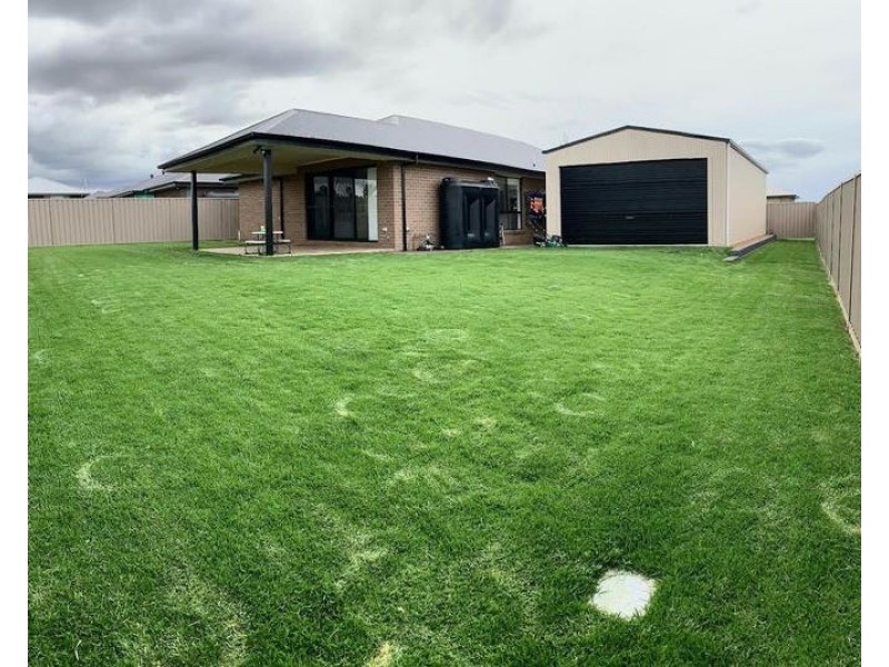 6 Yarra Place, Dubbo NSW 2830