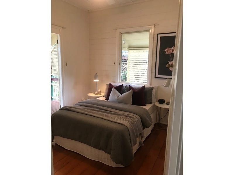 83 Bridgewater St, Morningside QLD 4170
