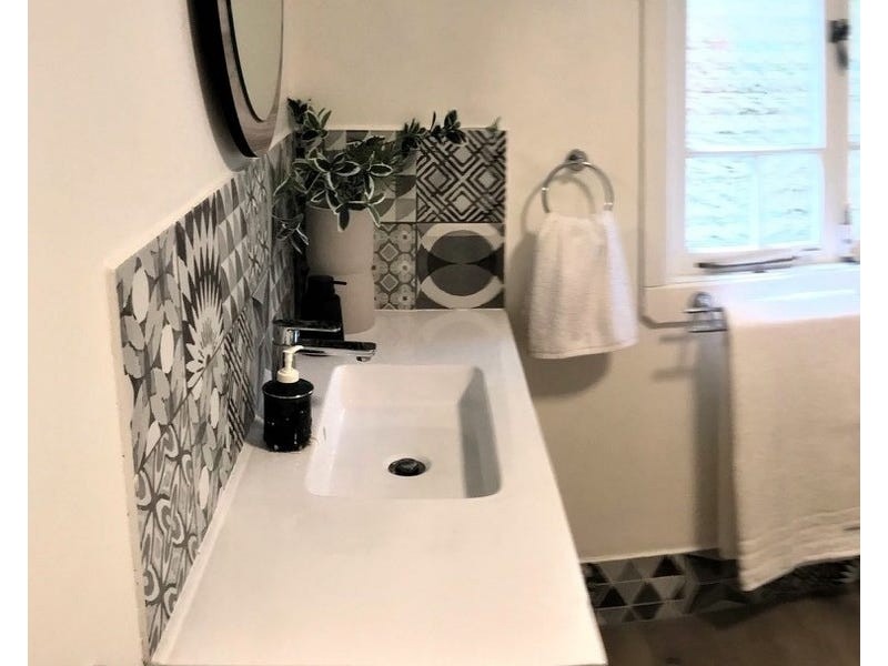 83 Bridgewater St, Morningside QLD 4170