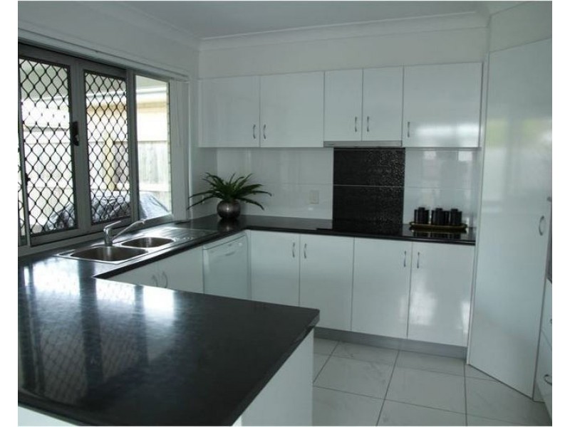 55 Cobblestone Avenue, Logan Reserve QLD 4133