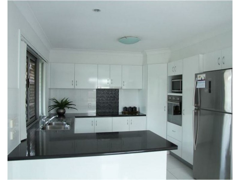 55 Cobblestone Avenue, Logan Reserve QLD 4133