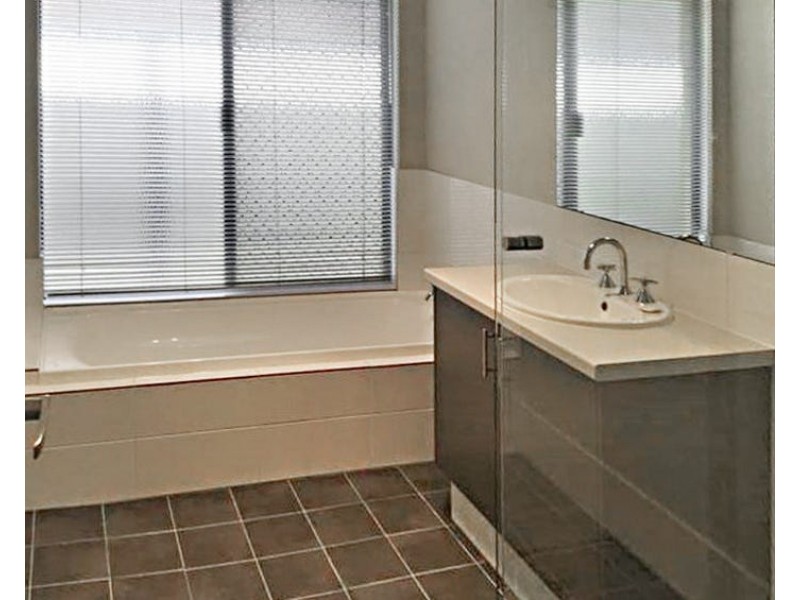 22 St Joseph Fairway, Success WA 6164