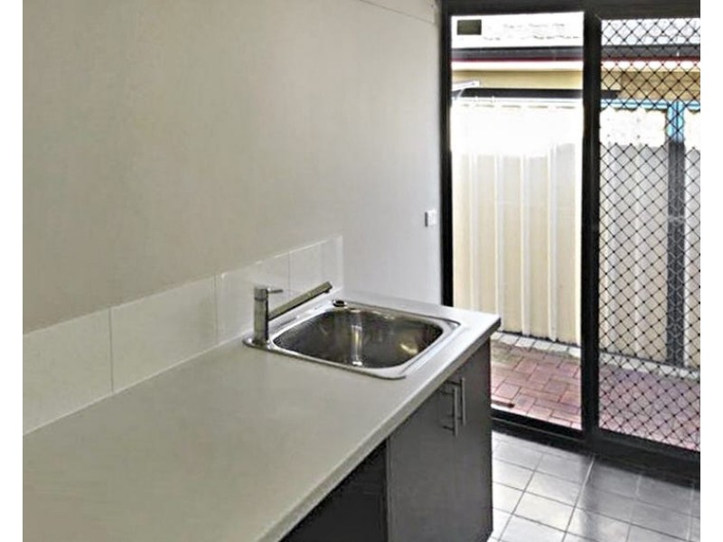 22 St Joseph Fairway, Success WA 6164