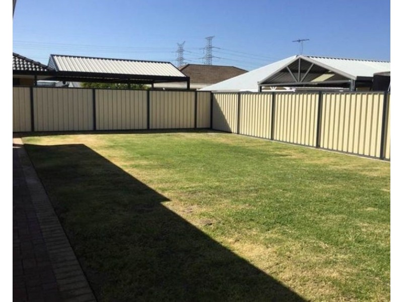 22 St Joseph Fairway, Success WA 6164