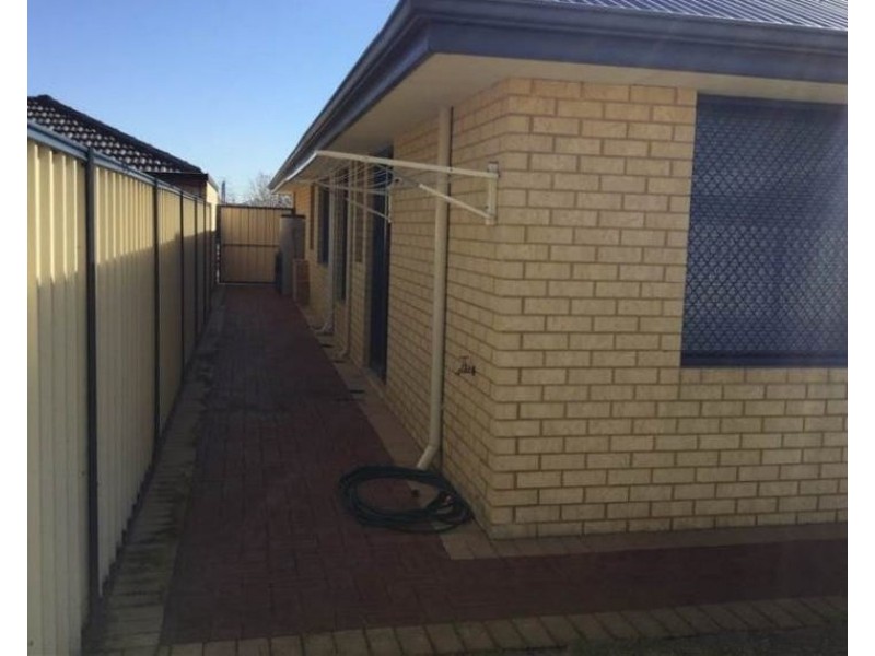 22 St Joseph Fairway, Success WA 6164