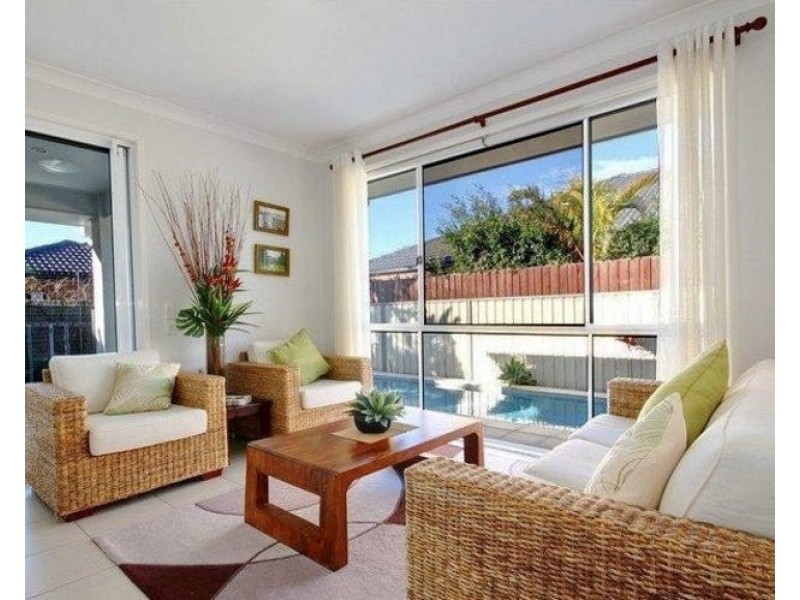 Sandstone Point QLD 4511