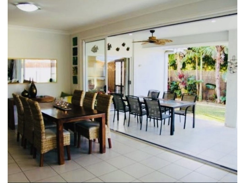 Sandstone Point QLD 4511