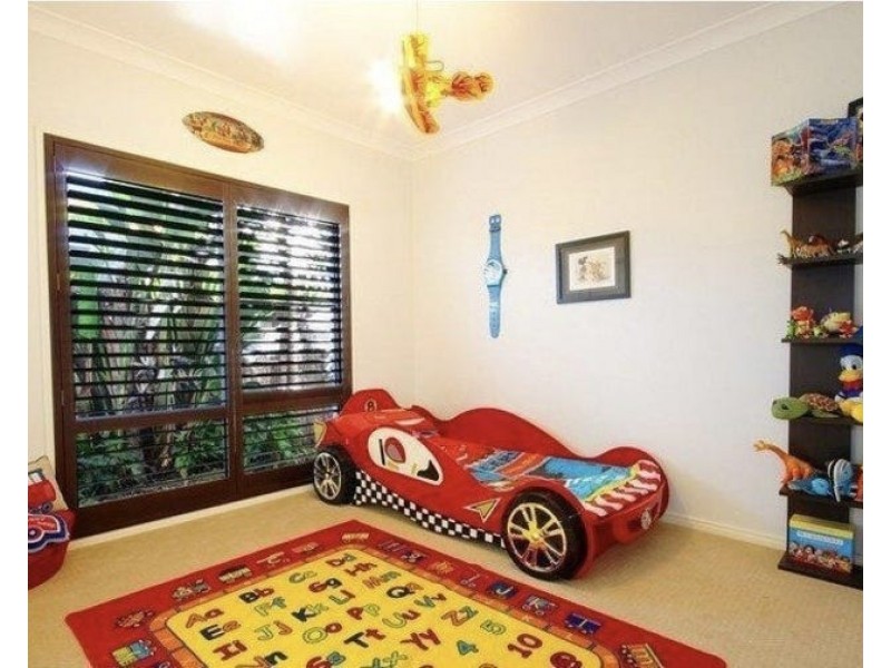 Sandstone Point QLD 4511