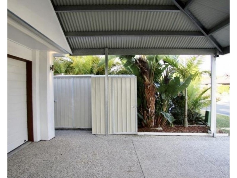 Sandstone Point QLD 4511