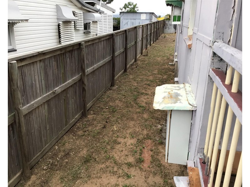 48 Sixth Street, South Townsville QLD 4810