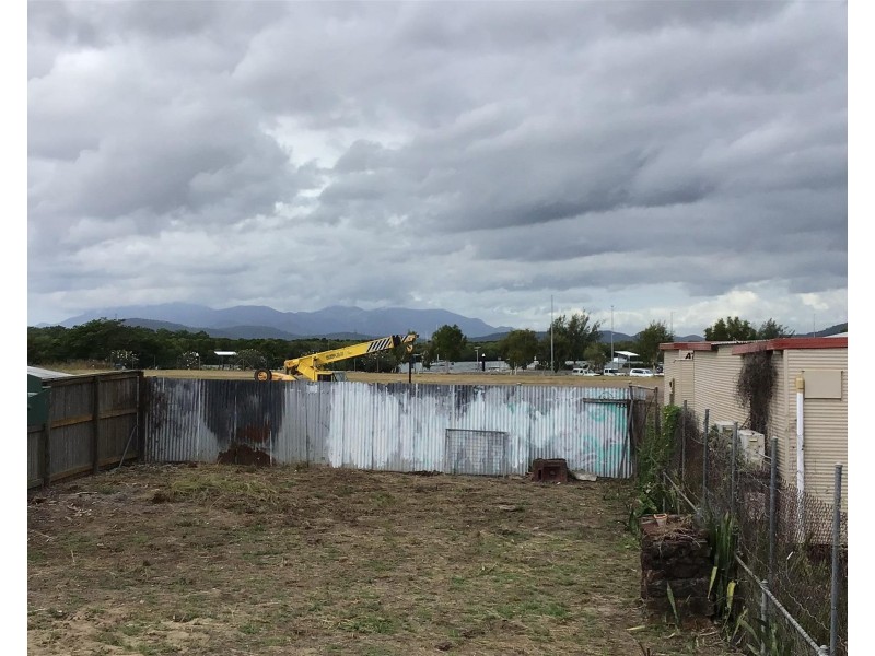 48 Sixth Street, South Townsville QLD 4810