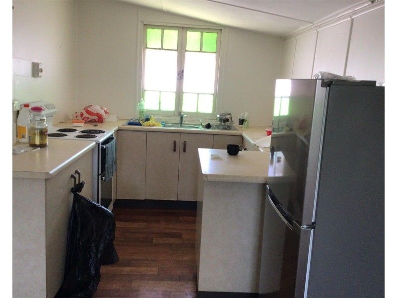 48 Sixth Street, South Townsville QLD 4810