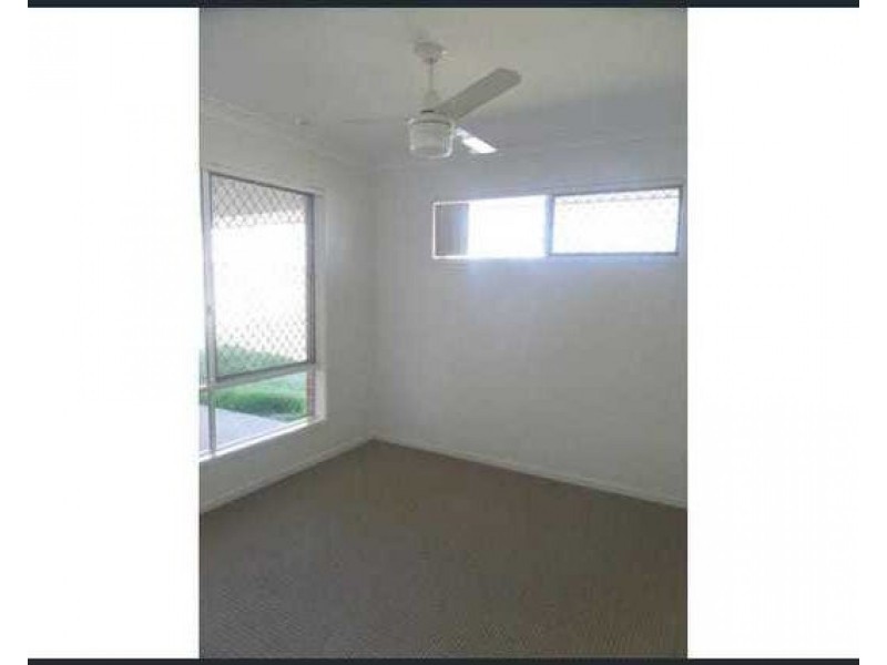 11 Lightening Street, Emerald QLD 4720