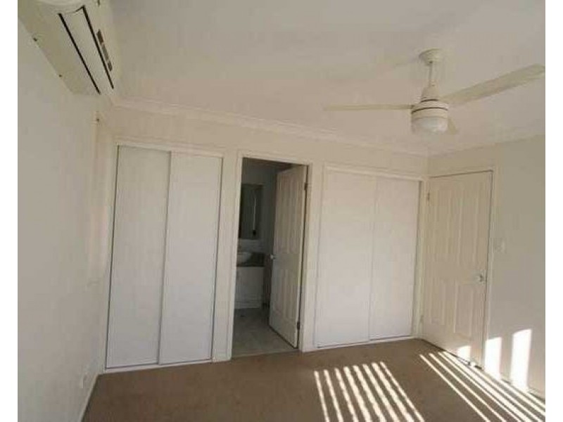 11 Lightening Street, Emerald QLD 4720