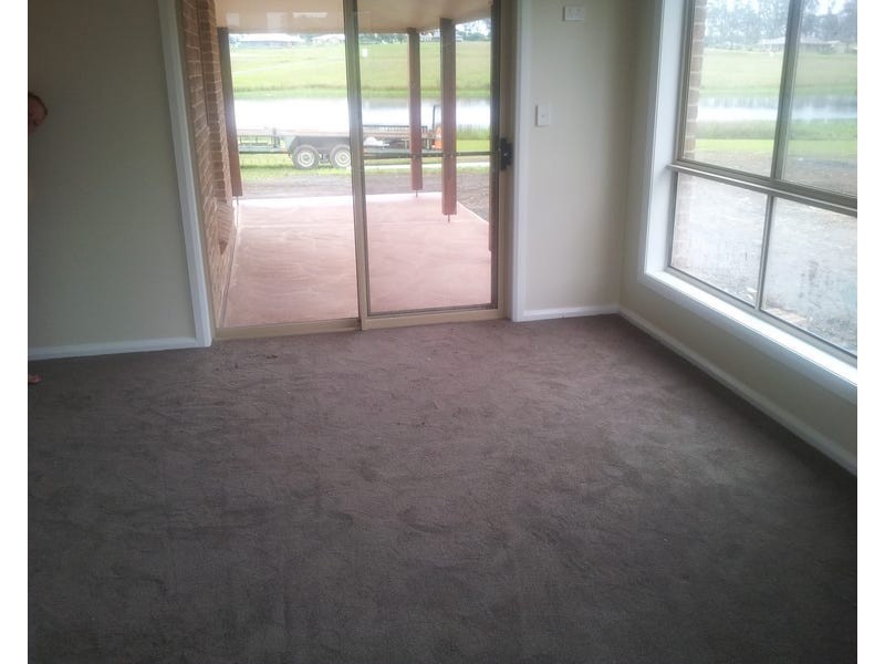 33 MOONLIGHT CCT, Gloucester NSW 2422