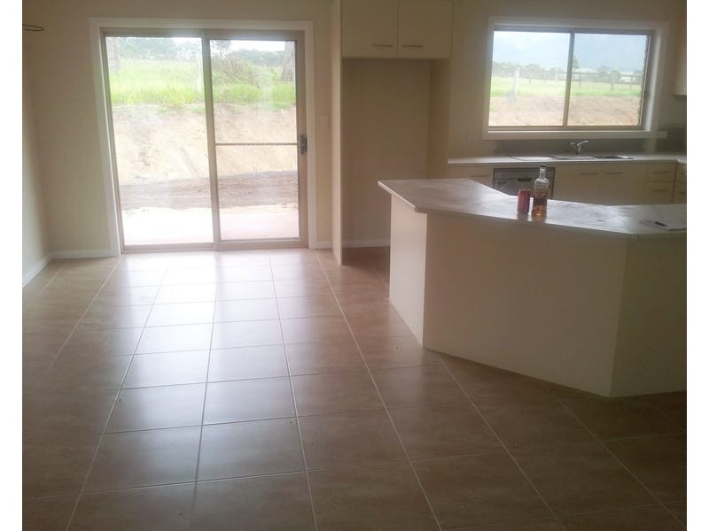 33 MOONLIGHT CCT, Gloucester NSW 2422