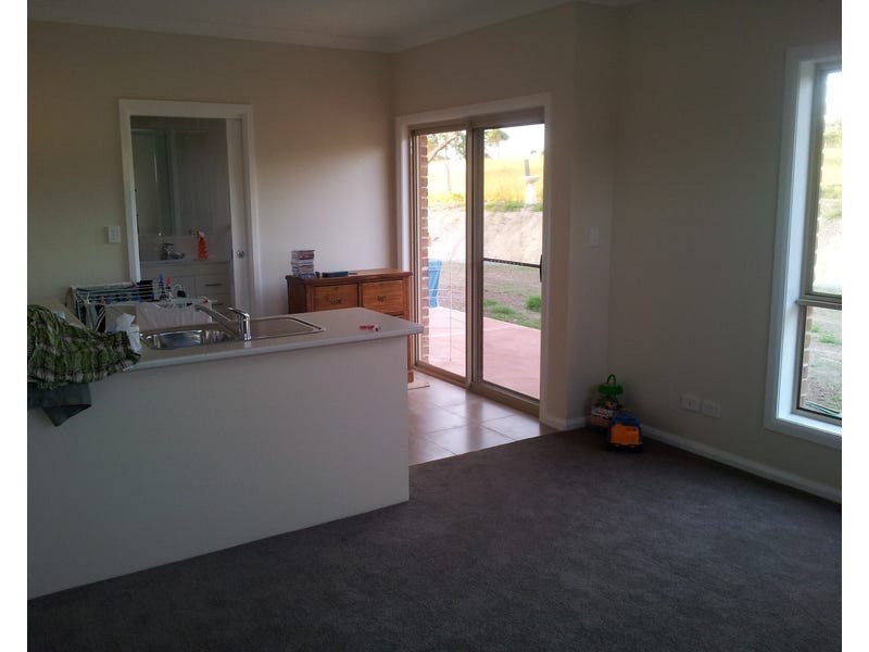 33 MOONLIGHT CCT, Gloucester NSW 2422