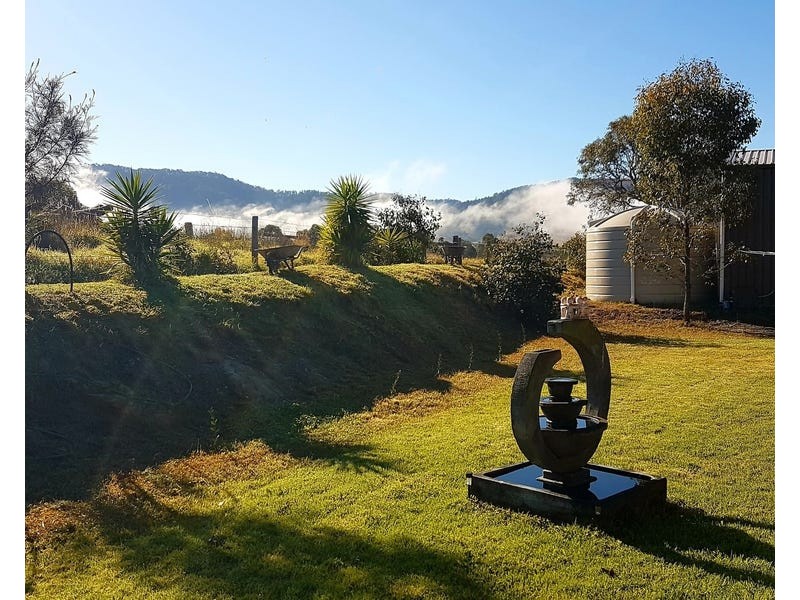 33 MOONLIGHT CCT, Gloucester NSW 2422