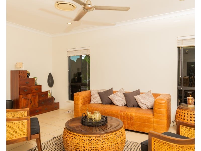 21 Douglas Crescent, Rural View QLD 4740