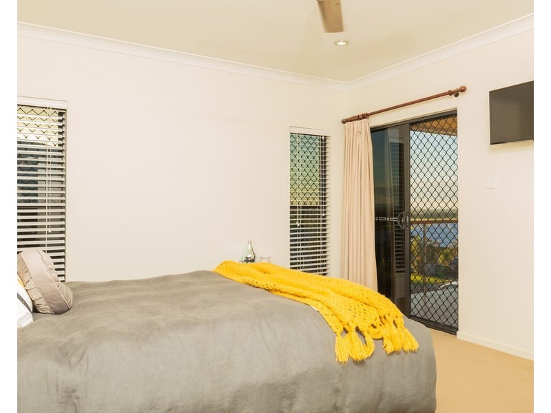 21 Douglas Crescent, Rural View QLD 4740