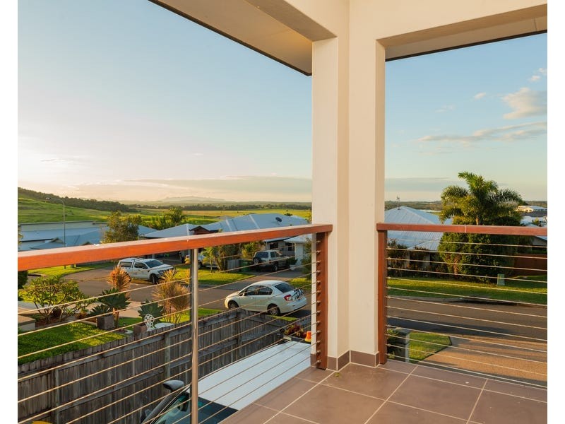 21 Douglas Crescent, Rural View QLD 4740
