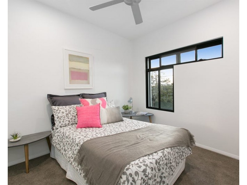 Yeerongpilly QLD 4105