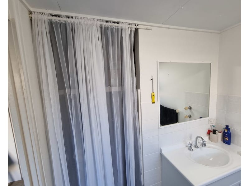 2/44 North Street, Southport QLD 4215