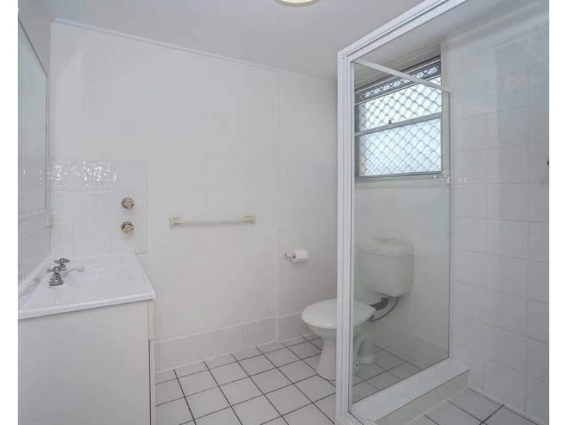 2/44 North Street, Southport QLD 4215