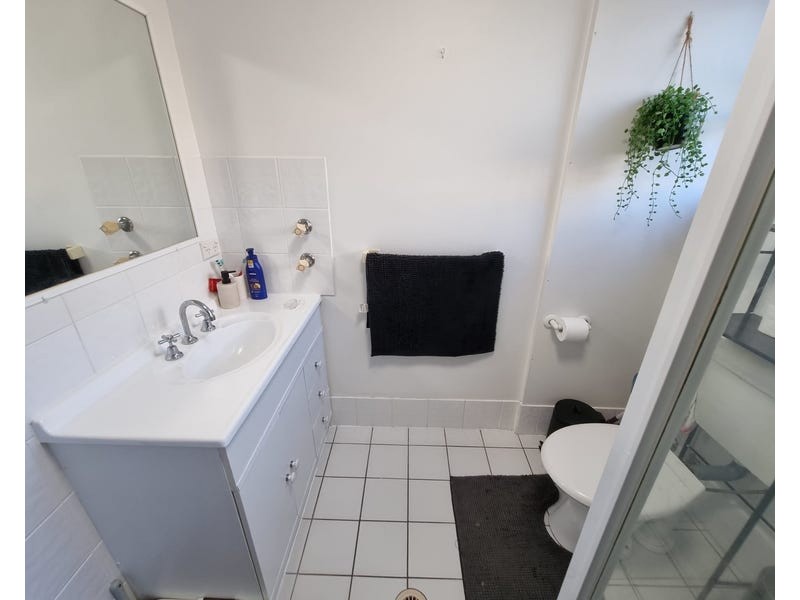 2/44 North Street, Southport QLD 4215